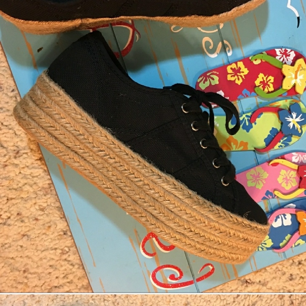 Steve Madden platform shoes